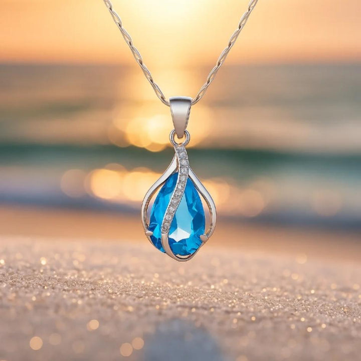 Drop of Light – Necklace with blue zirconia and silver finish