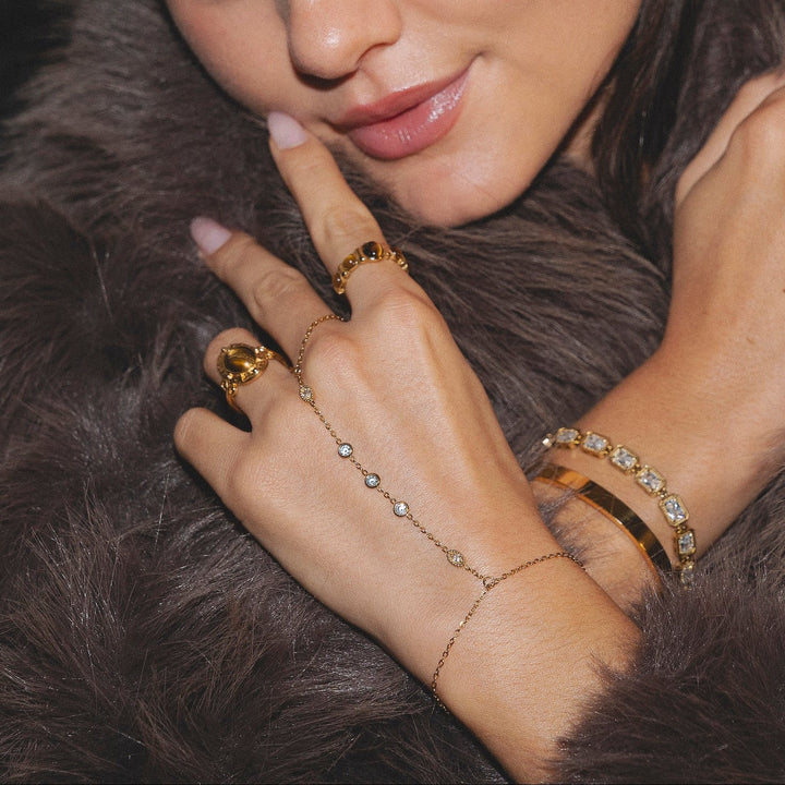 HALO. Hand chain