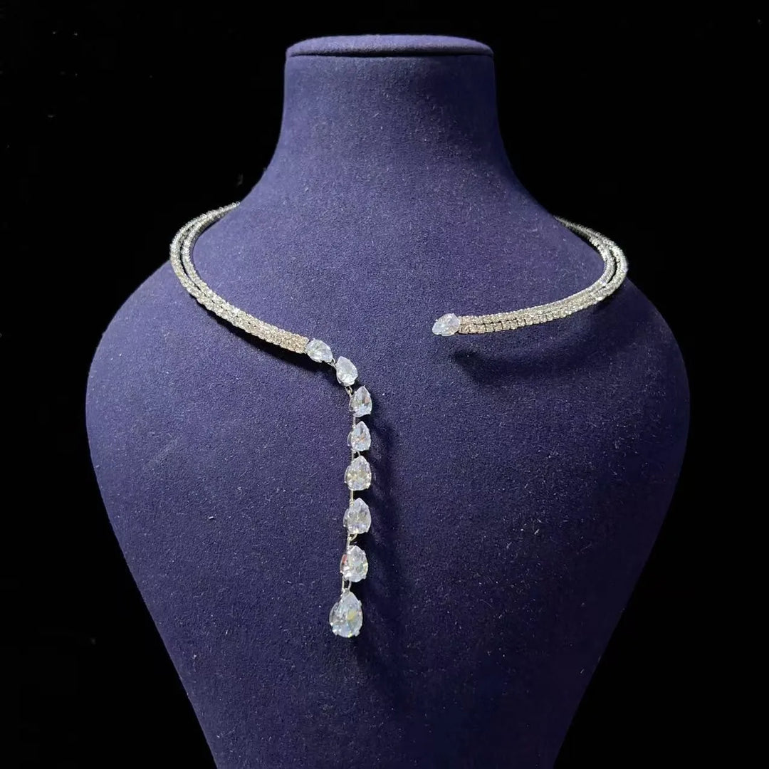 Fashionable irregular sparkling rhinestone zircon necklace