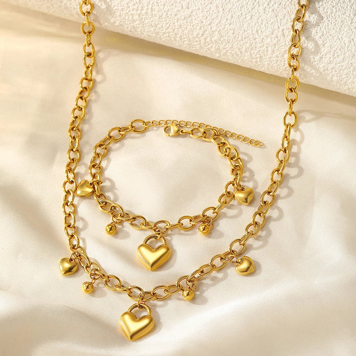 The Hearts of Heritage Charm Set