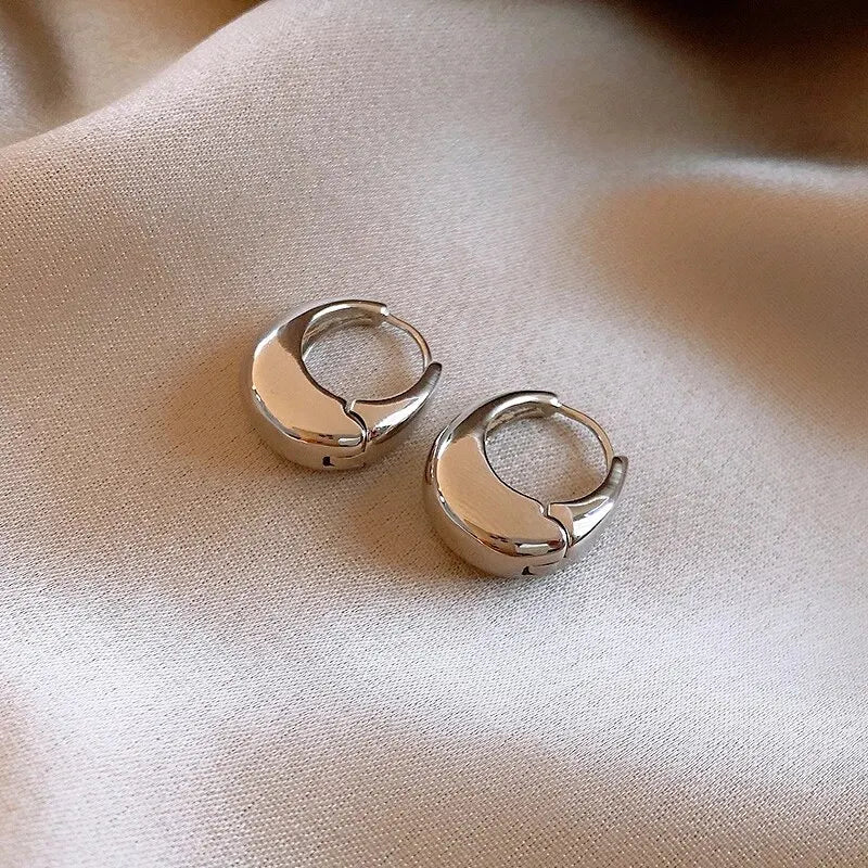 Torra Bold Huggie Hoops