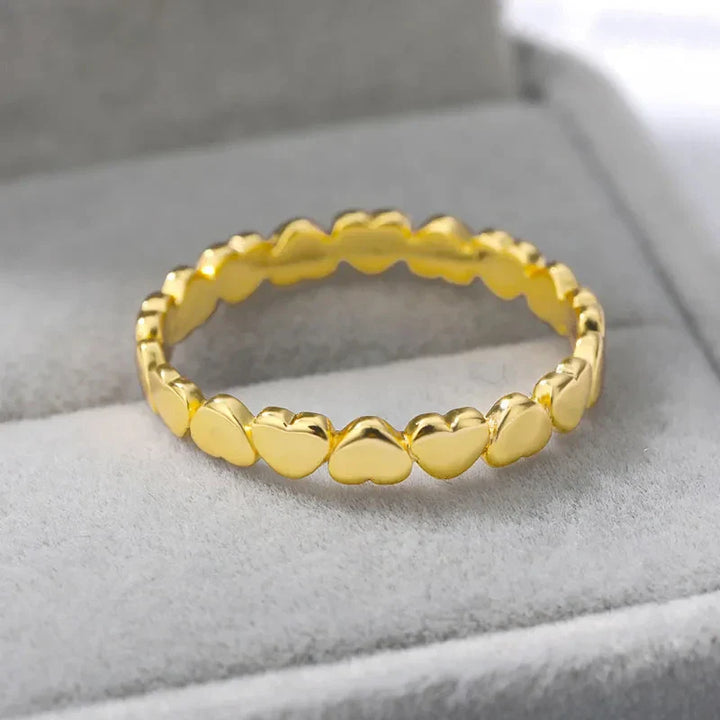 Aurelia Classic Heart Band Ring