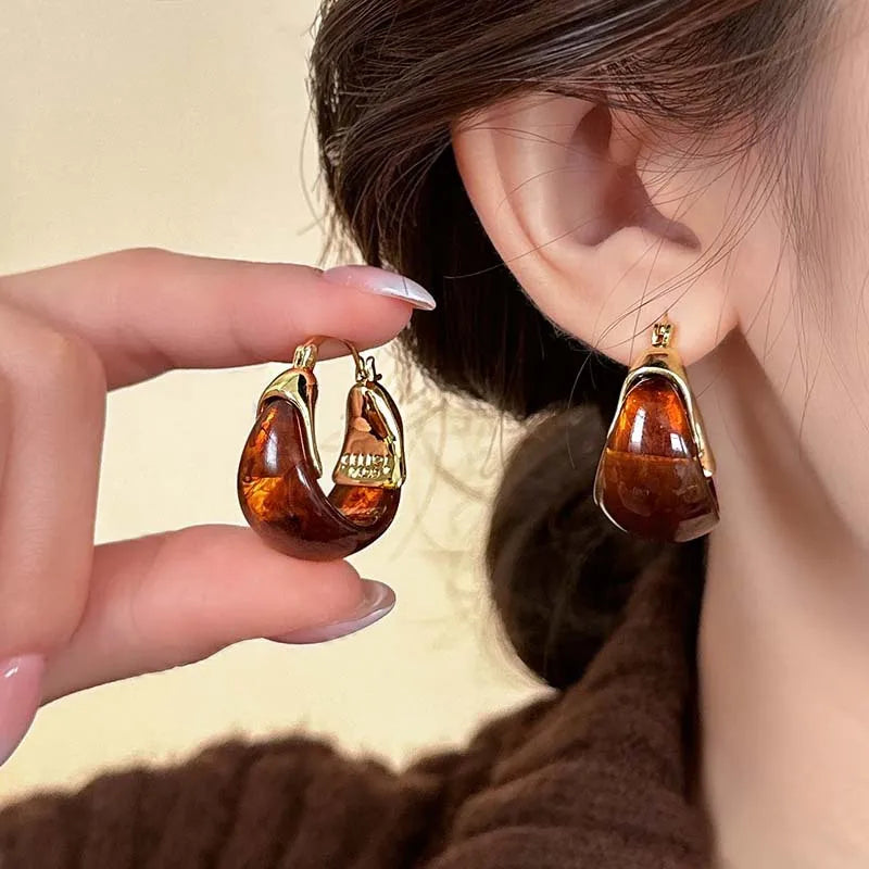Maelis Amber Hoop Earrings