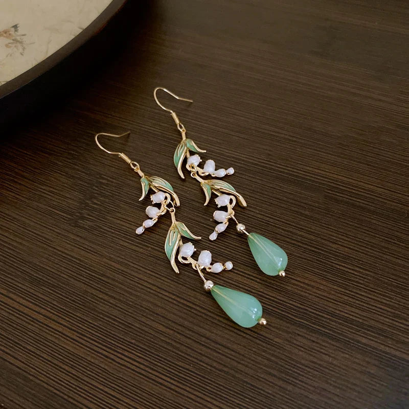 Velmira Golden Willow Vine Statement Drops