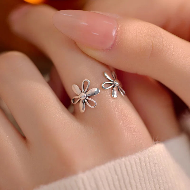 Alinéa Sterling Silver Ring