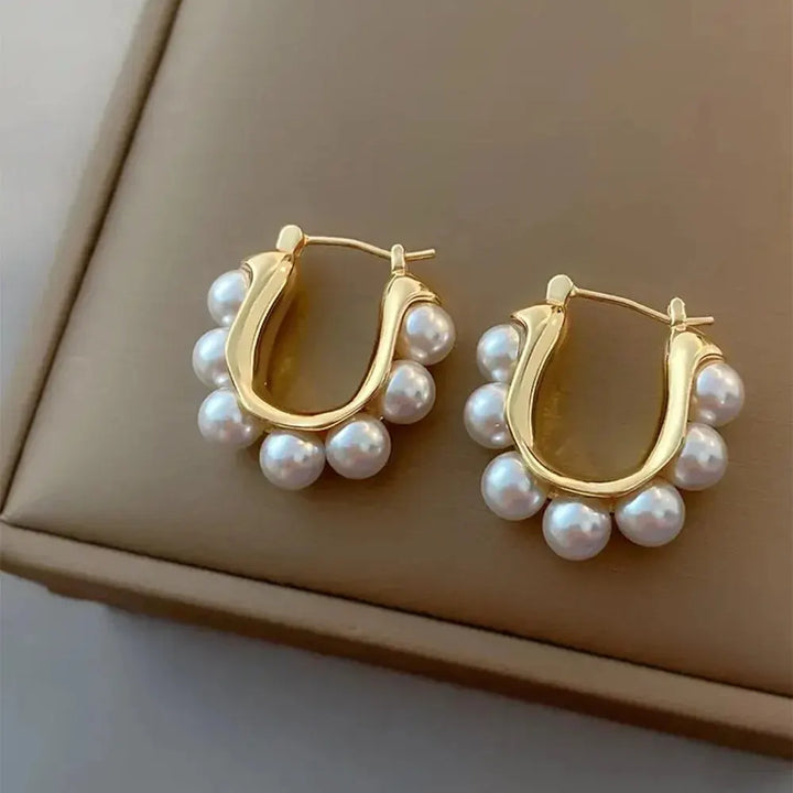 Lorisse Elegant Pearl Hoops