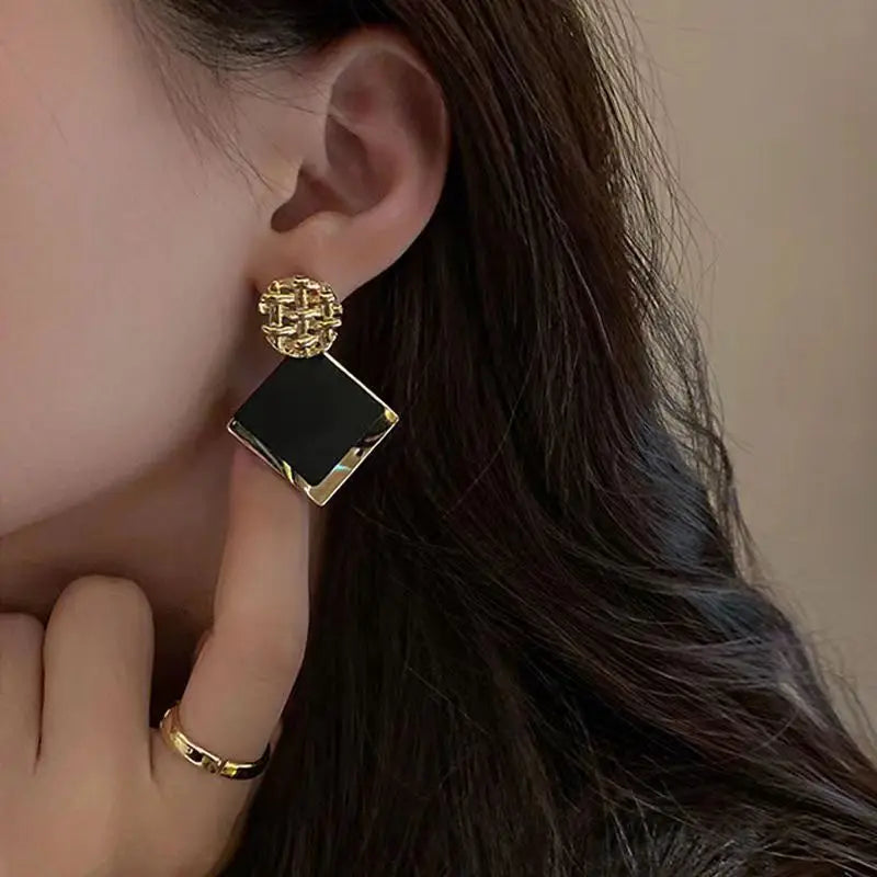 Anneliese Obsidian Luxe Earrings