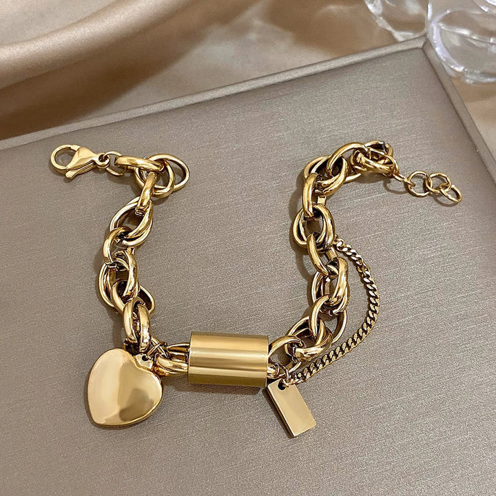 Heritage Elongated Link Heart Bracelet