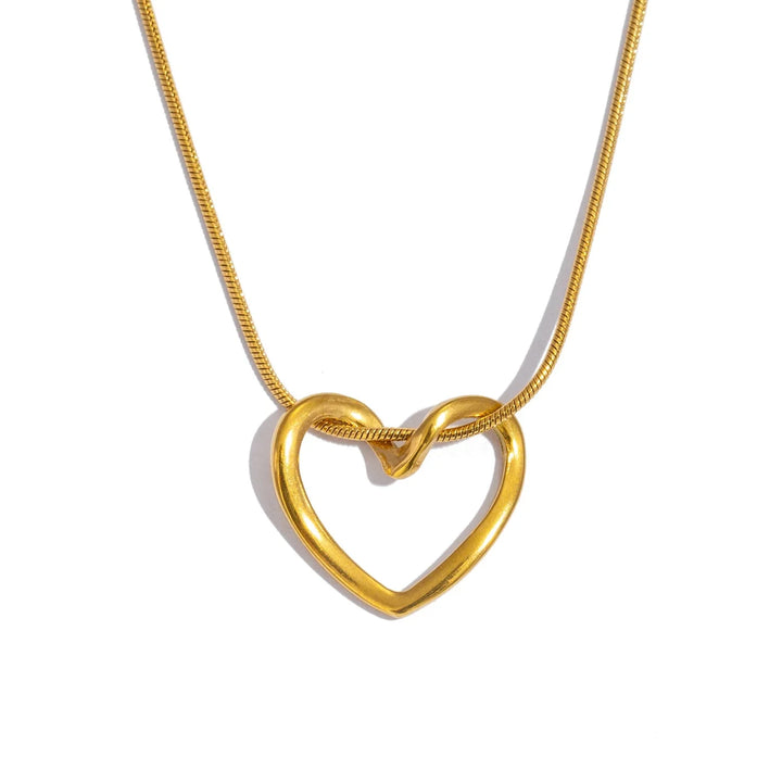 Essential Heritage Puffed Heart Necklace