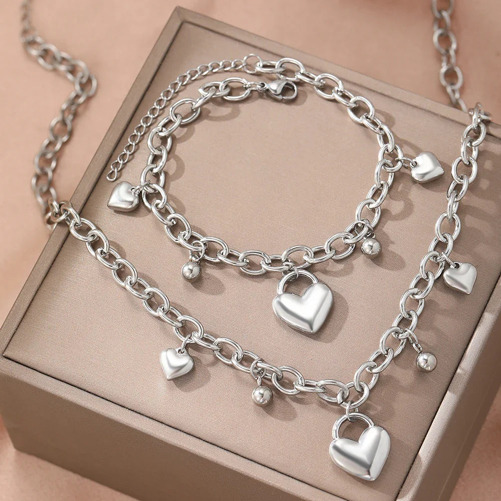 The Hearts of Heritage Charm Set