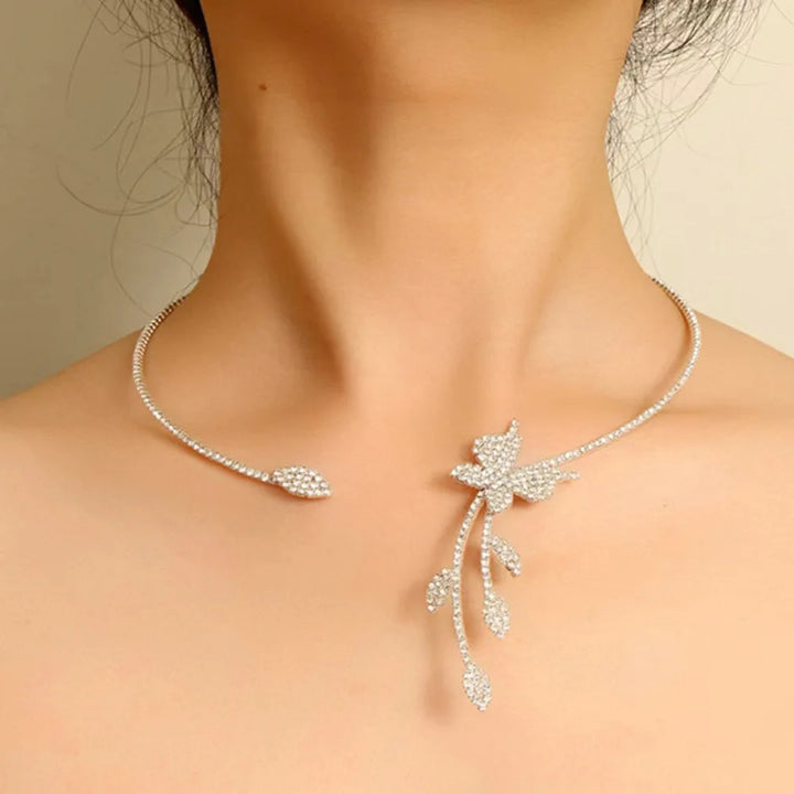 Fashionable rhinestone butterfly open neckline Necklace