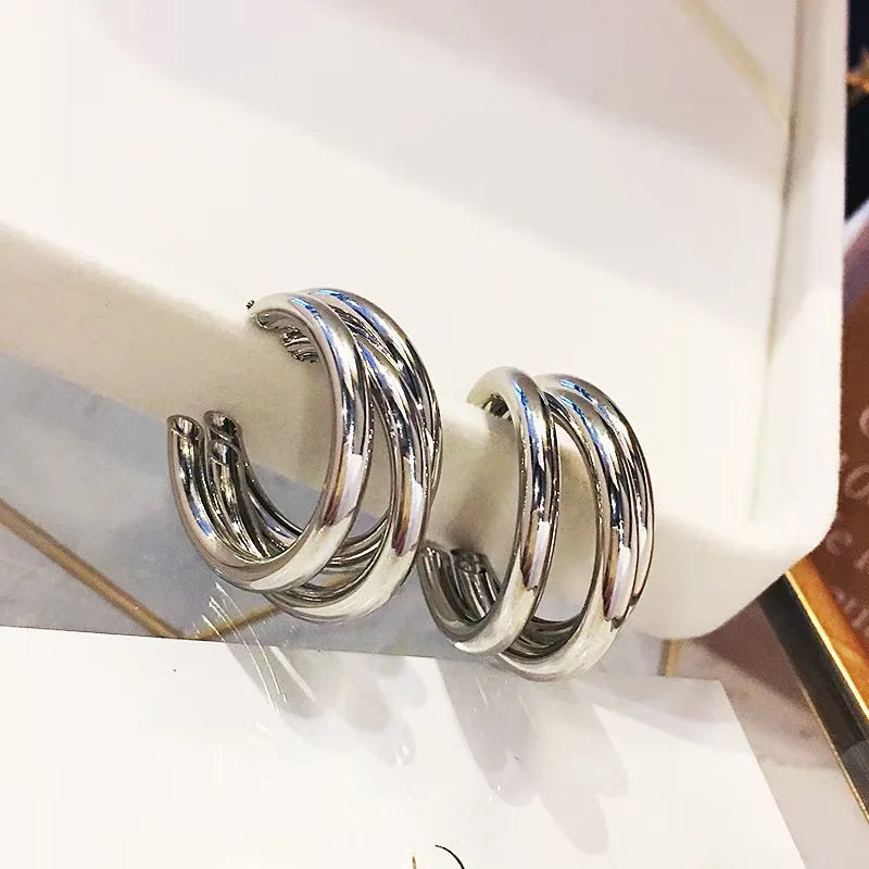Celeste Triple Curve Earrings