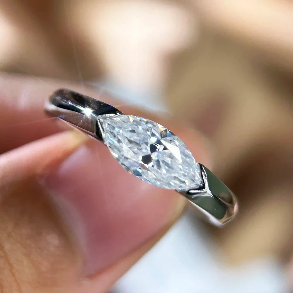 Súltana Diamond Silver Ring