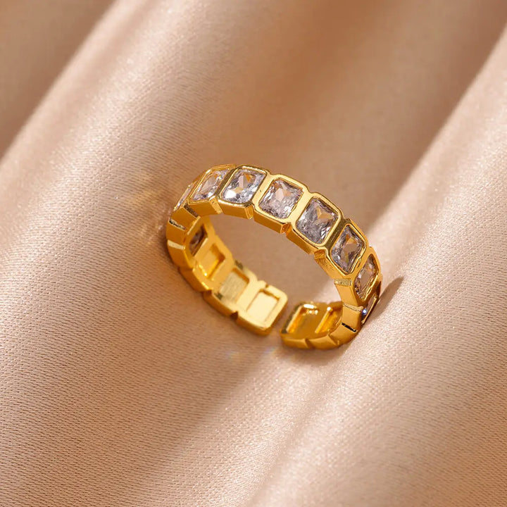 Velmira Luxe Prism Gem Statement Ring