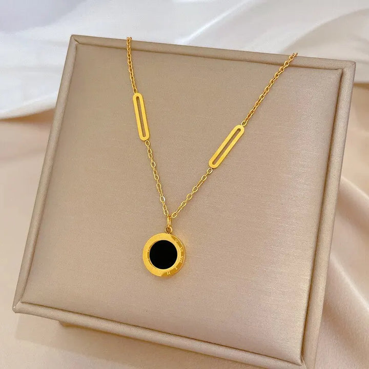 Ismira Noir Statement Necklace