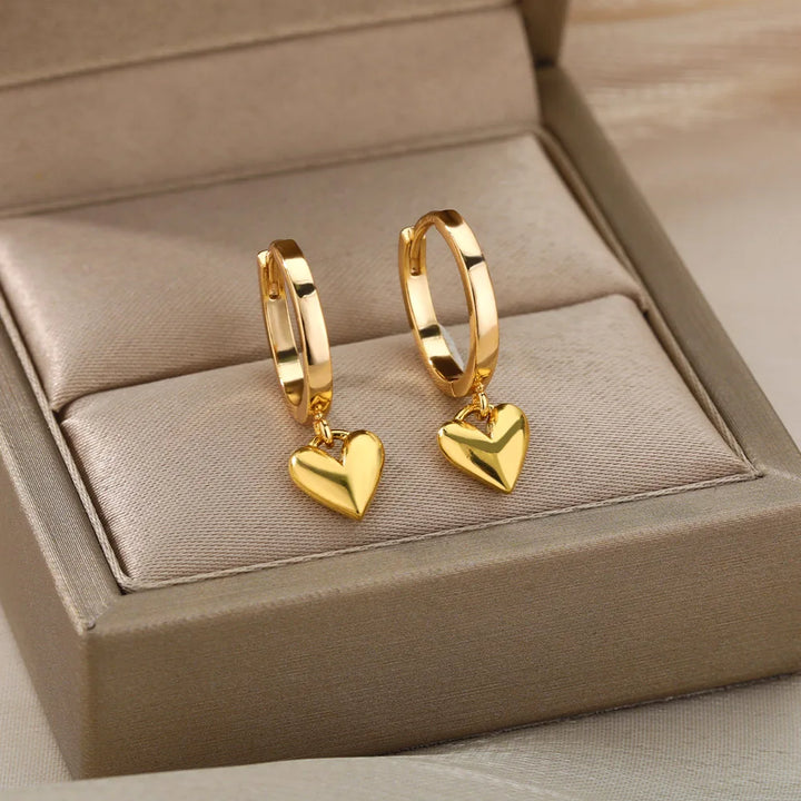 Mila Classic Heart Earrings