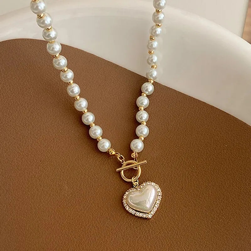 Calista Pearl Pendant Collar