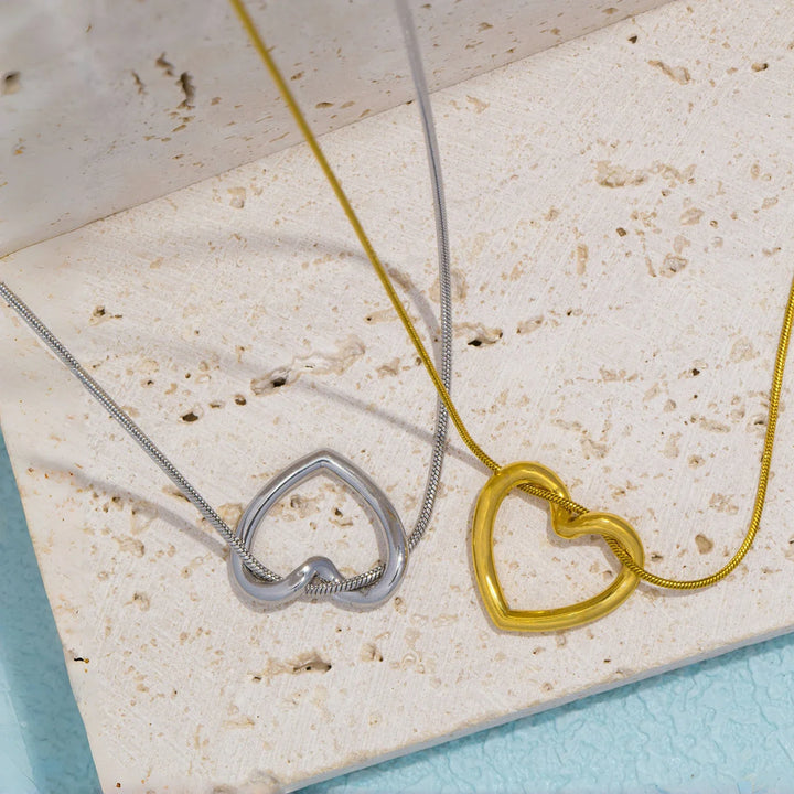 Essential Heritage Puffed Heart Necklace