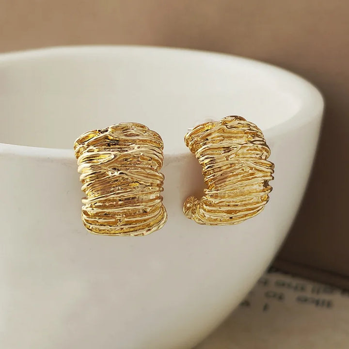 Noelle Ripple Curve Earrings