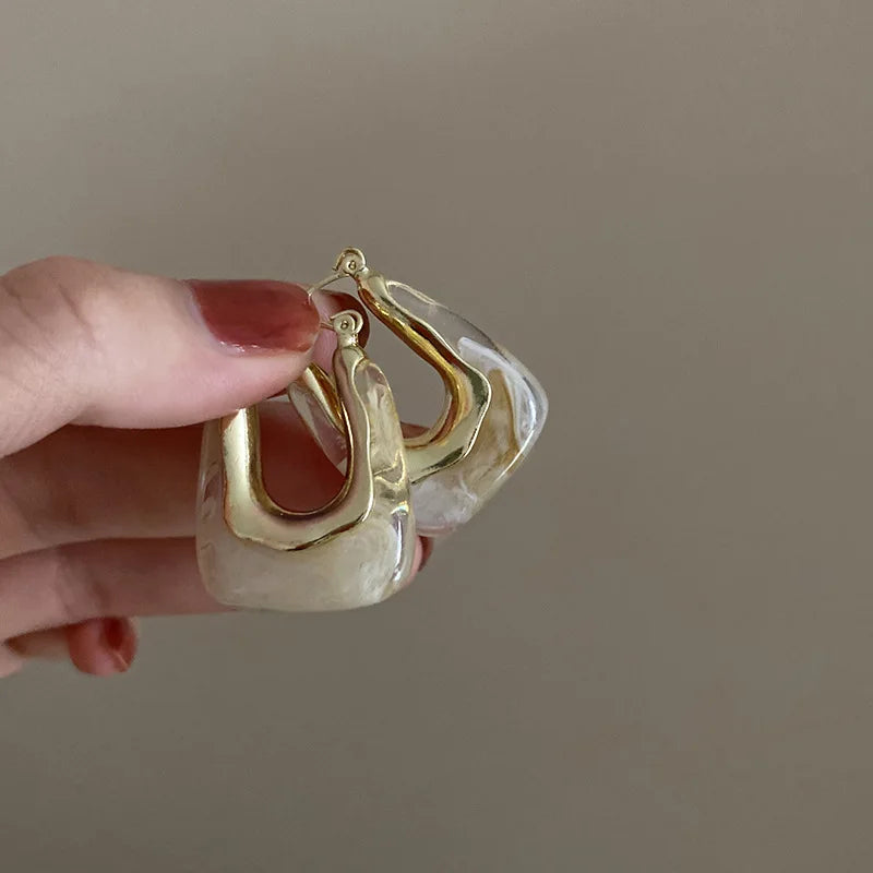 Maelis Amber Hoop Earrings