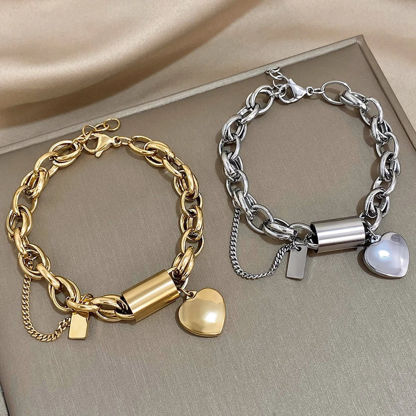 Heritage Elongated Link Heart Bracelet