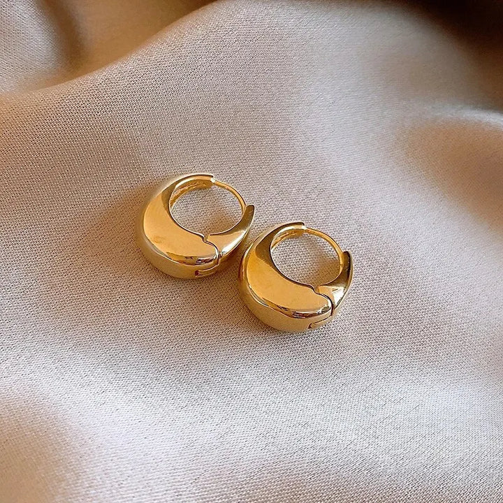 Torra Bold Huggie Hoops