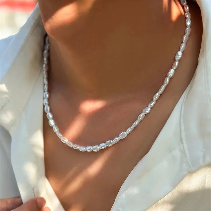 Aveline Elegant Pearl Strand