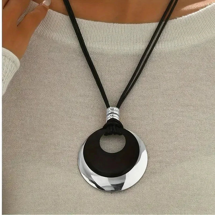 Calzora Vintage Orbit Medallion Necklace