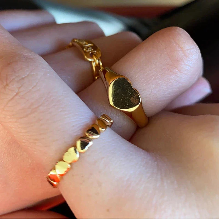 Aurelia Classic Heart Band Ring
