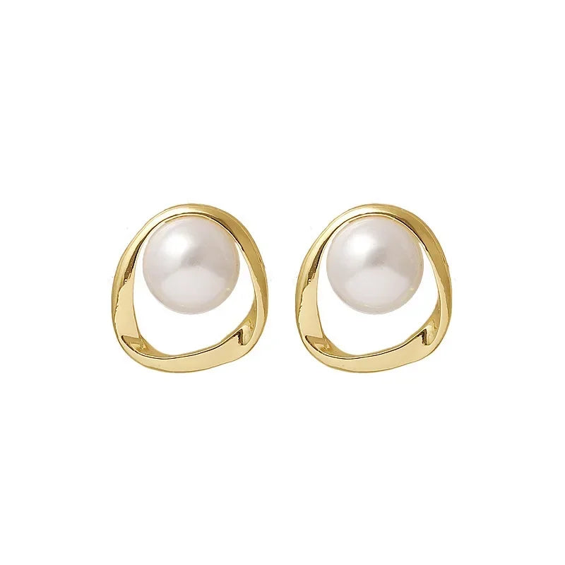 Novara Irregular Gold Pearl Studs