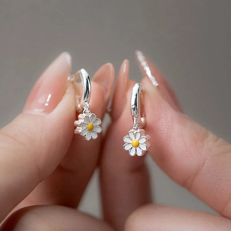 Selvara Daisy Drop Hoops