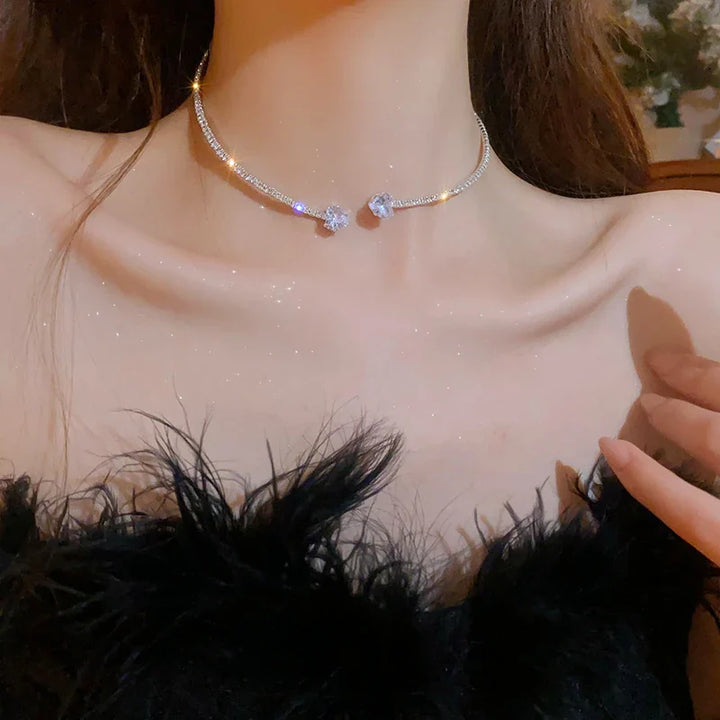 Rosavine Brida Necklace