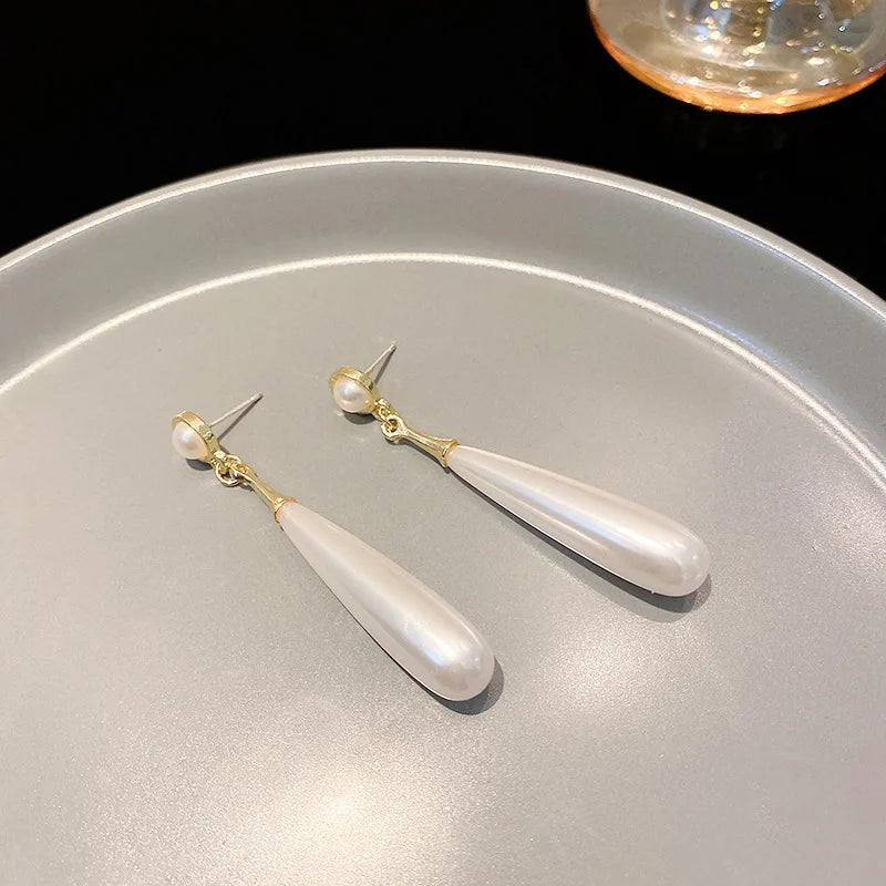 Livia Pearl Teardrop Earrings