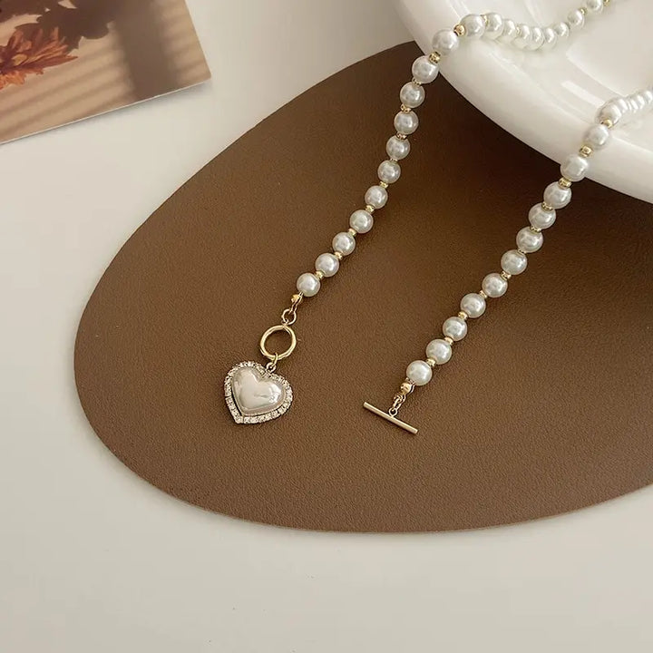 Calista Pearl Pendant Collar