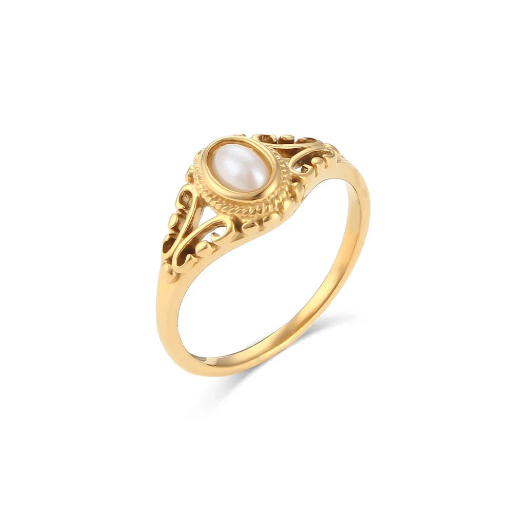 Elizabeth Freshwater Pearl Ring