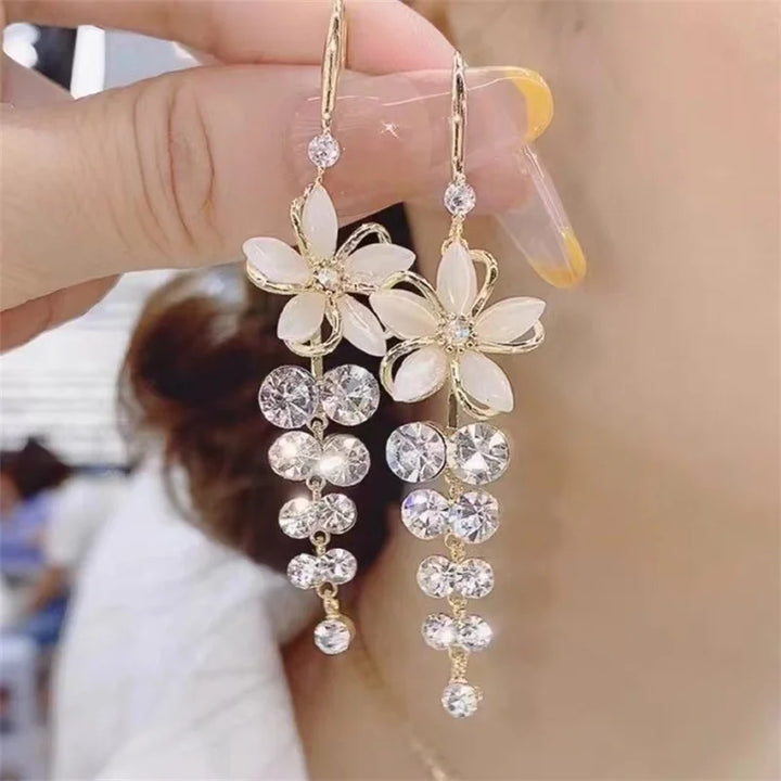 Maravelle Ceremony Bloom Earrings