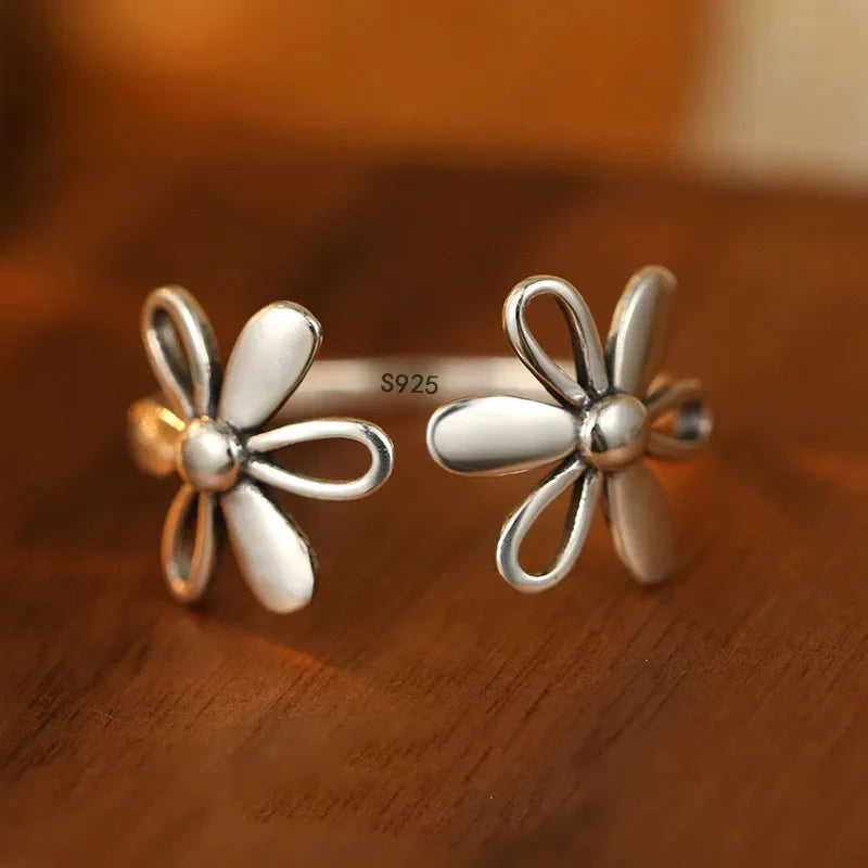 Alinéa Sterling Silver Ring