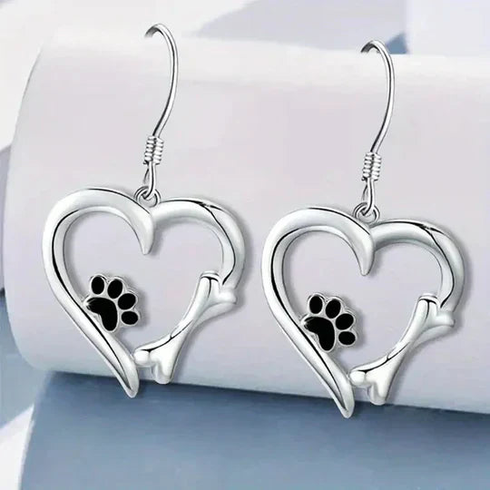 Yaritza – Silver Paw & Heart Drop Earrings