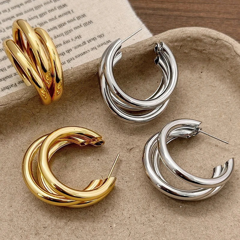 Celeste Triple Curve Earrings