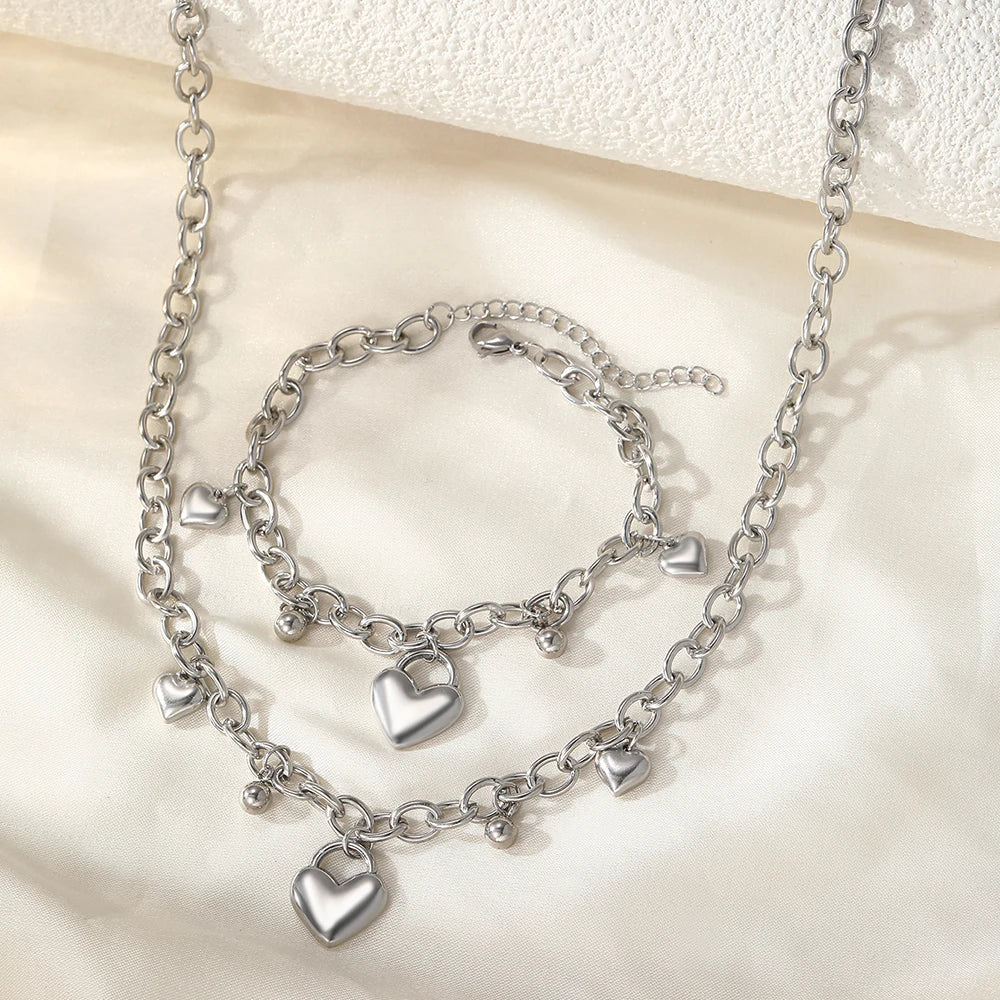 The Hearts of Heritage Charm Set