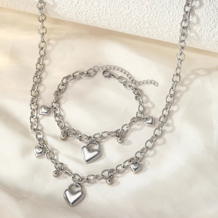The Hearts of Heritage Charm Set