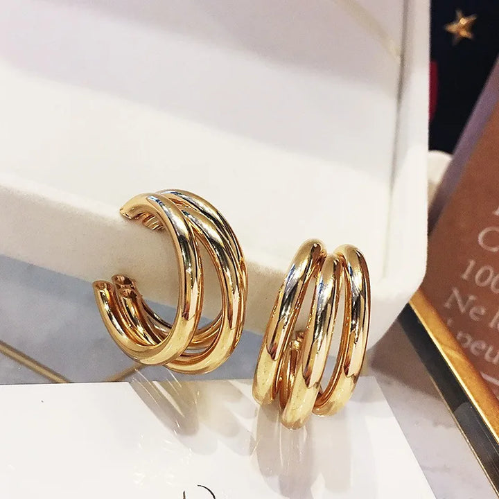 Celeste Triple Curve Earrings