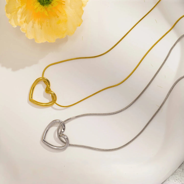 Essential Heritage Puffed Heart Necklace