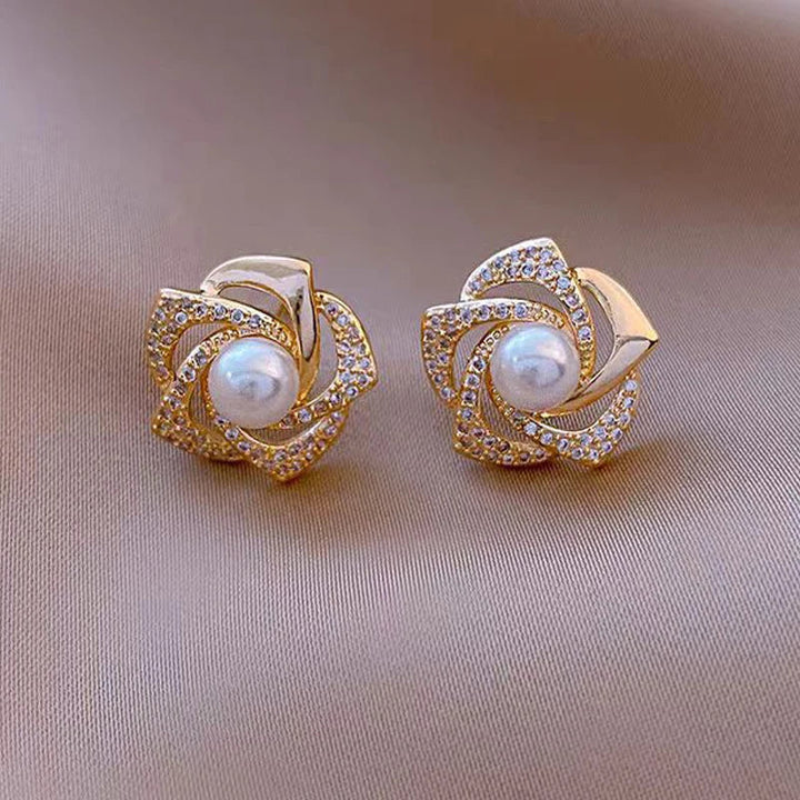 Velisse Glam Petal Stud Earrings
