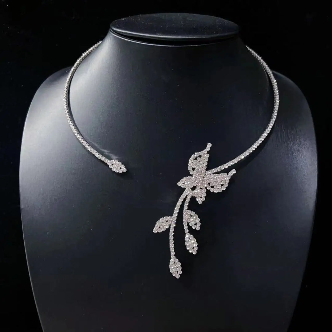 Fashionable rhinestone butterfly open neckline Necklace