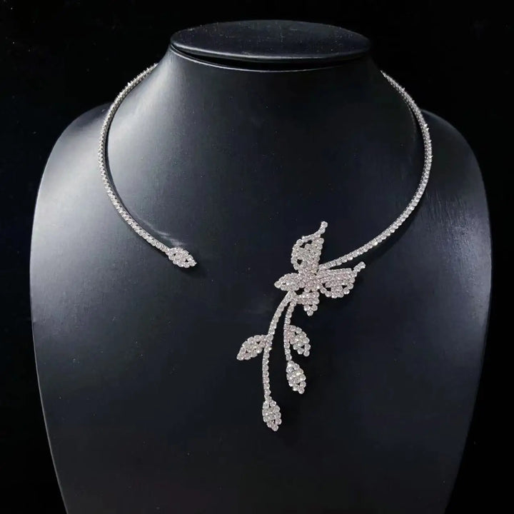 Fashionable rhinestone butterfly open neckline Necklace