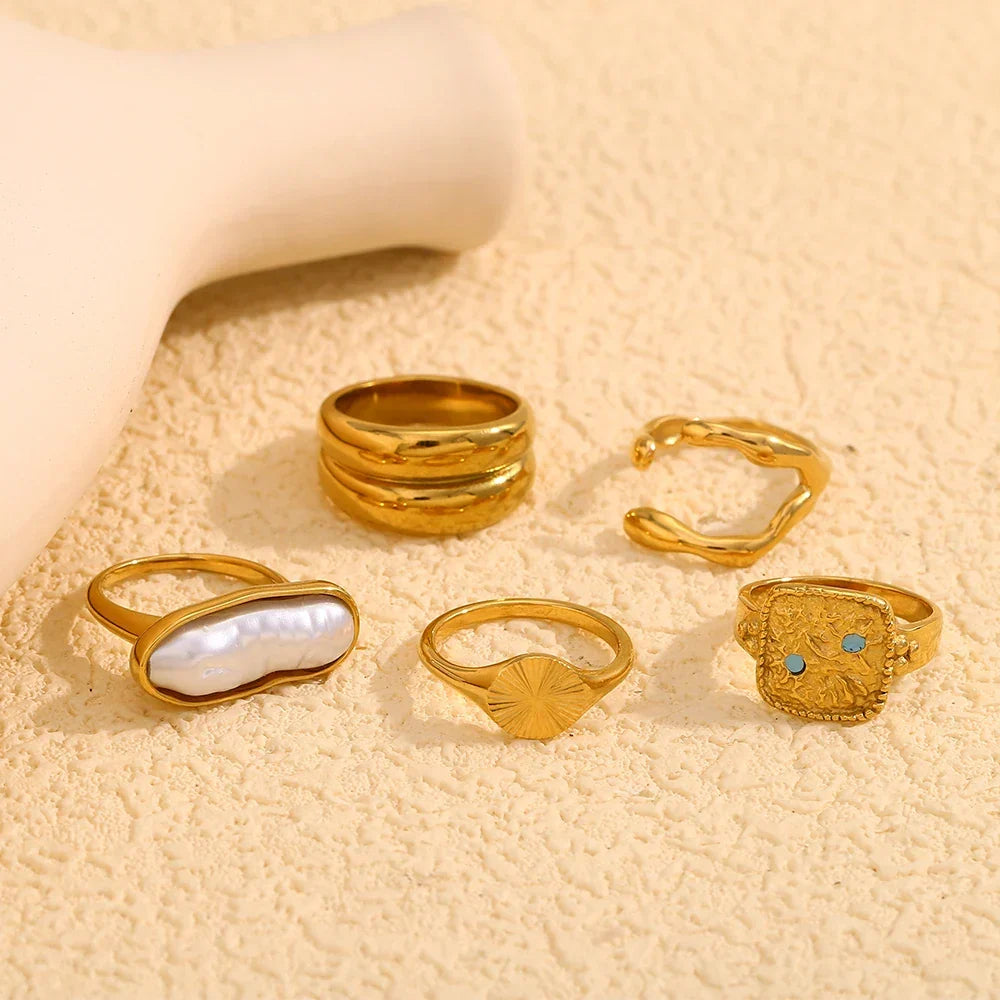 Unique Geometric Rings