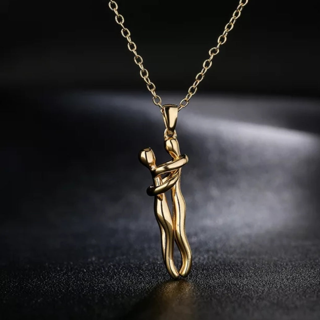 Necklace with Embracing Couple in 18 Karat Gold-Plated Stainless Steel and Copper