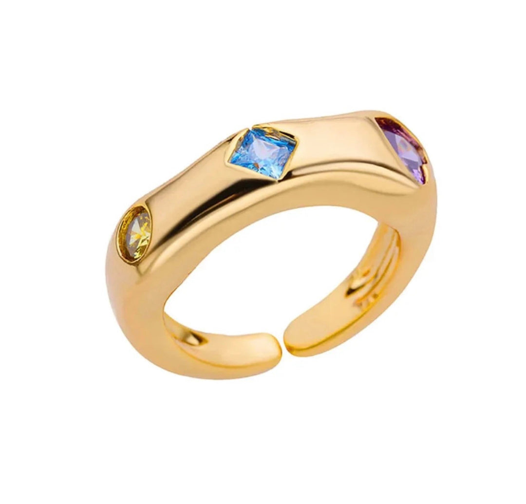 Bezel-Set Zircon Stones Ring - 18k Gold