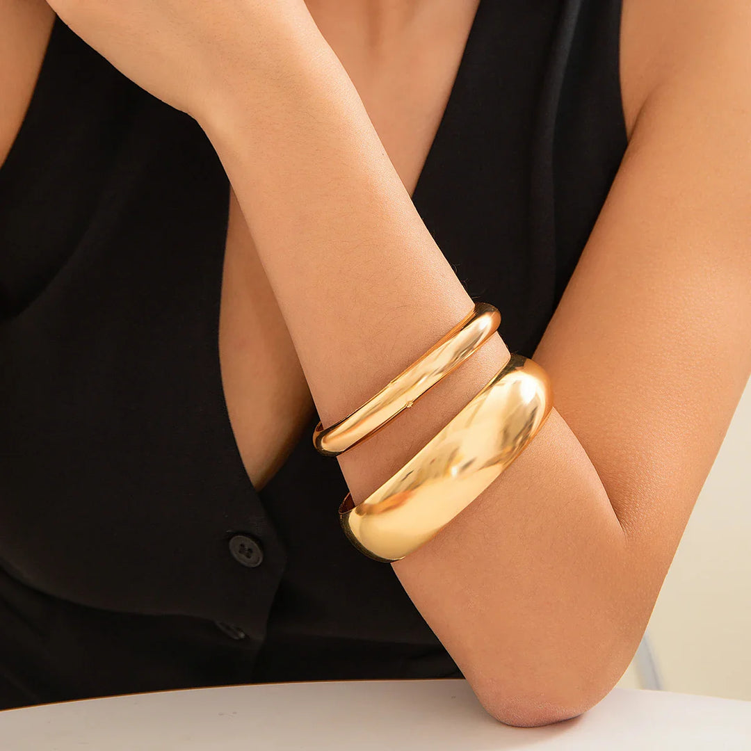 Zeraphine Bold Curve Bangles